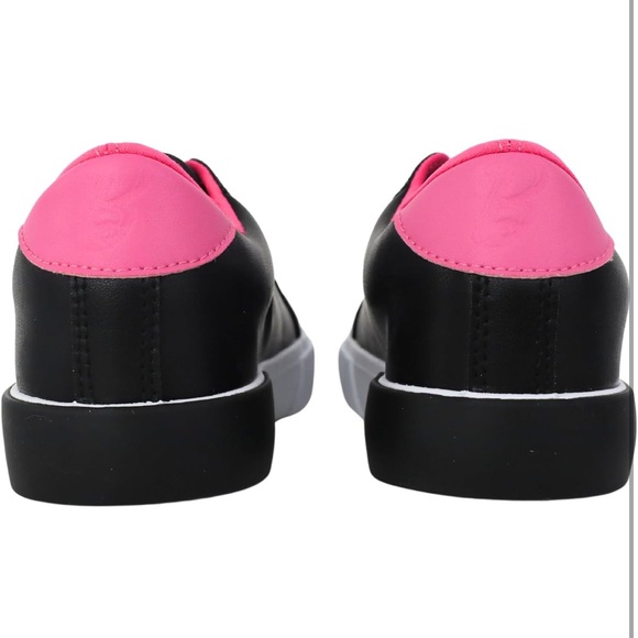 Barbie Womens Sneakers Low Top - Picture 5 of 5